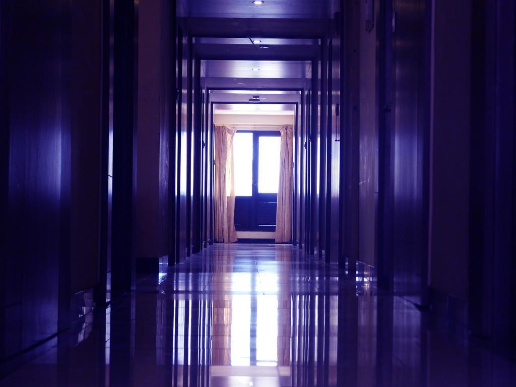 Hotel Highway Garden Kochi Exterior foto